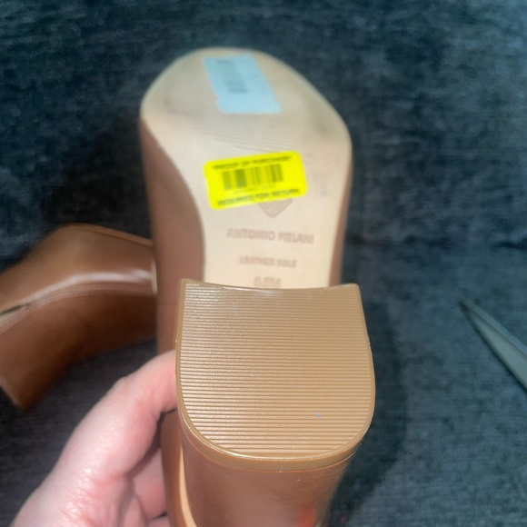 Antonio Melani Women's Brown
Leather Oxford Heels 6.5 - Picture 6 of 7